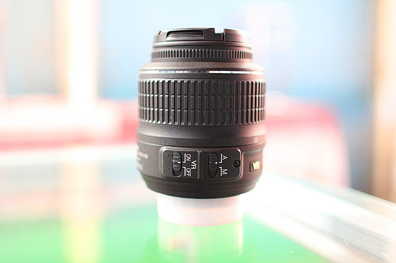 USED Nikon NIKKOR 18-55mm f/3.5-5.6G VR AF Lens Auto & Manual Front Lens Rear Lens Cap