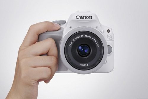 USED Canon EOS100D Digital SLR Camera with lens